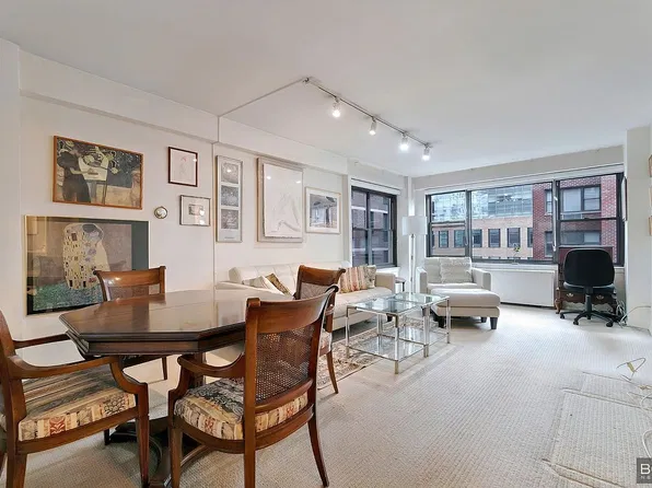 301 E 64th St APT 9L, New York, NY 10065