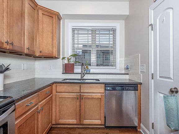 4th image of 2816 Piedmont River Way