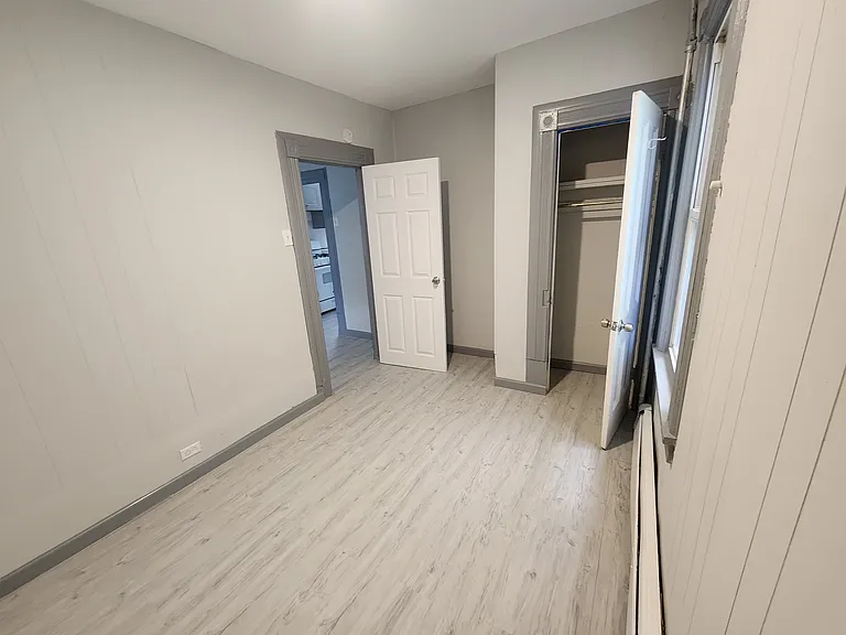 2nd Bedroom Closet