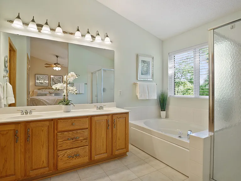 16487 Jarreau Ct — Photo 21