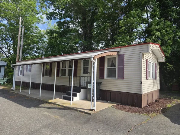189 Springfield Rd #2, Westfield, MA 01085
