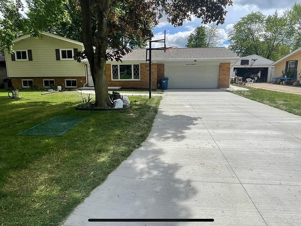 1st image of 2781 Grant Dr