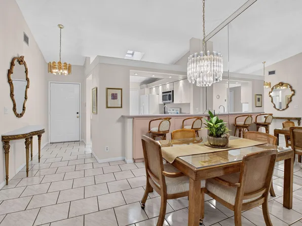 10546 Beach Palm Court #B, Boynton Beach, FL 33437