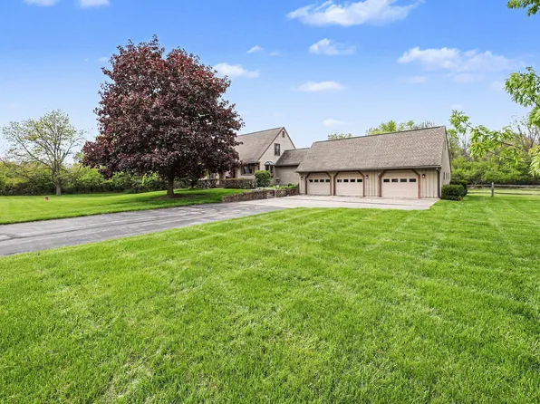 1971 Weatherhill Dr, Dexter, MI 48130
