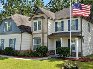 422 Majestic Oaks Dr, Hampstead, NC 28443
