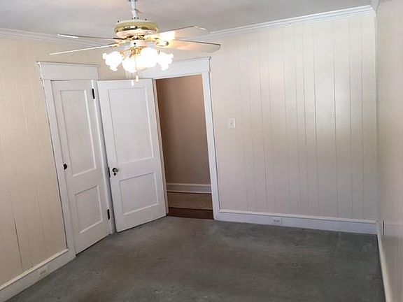Large Bedroom with walk-in closet