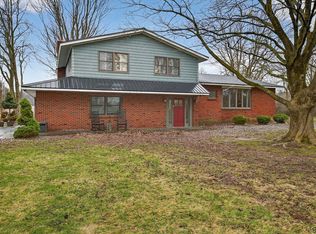 3582 Howlett Hill Rd, Camillus, NY 13031