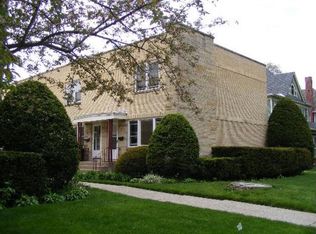 333 Wesley Ave APT A, Oak Park, IL 60302