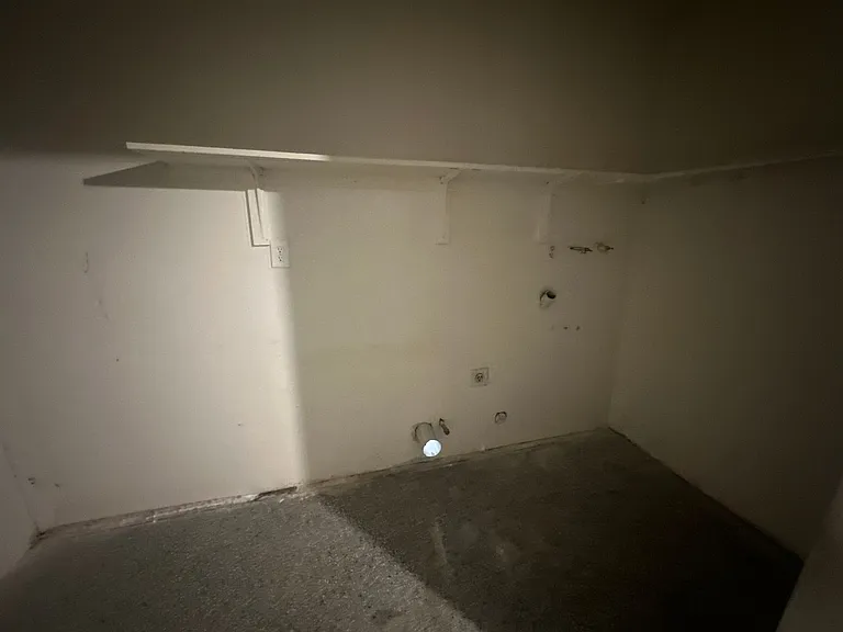 1331 Frankfort Ct — Photo 18