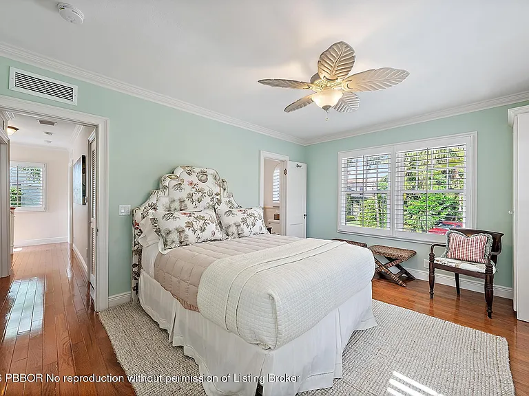240 Seabreeze Ave — Photo 17