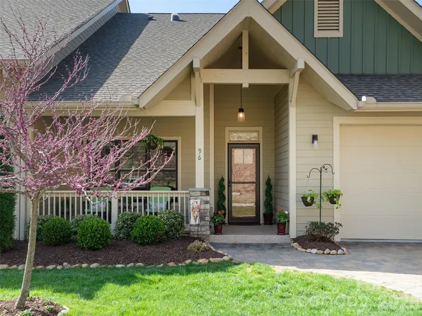 96 Copper Creek Ln, Hendersonville, NC 28739