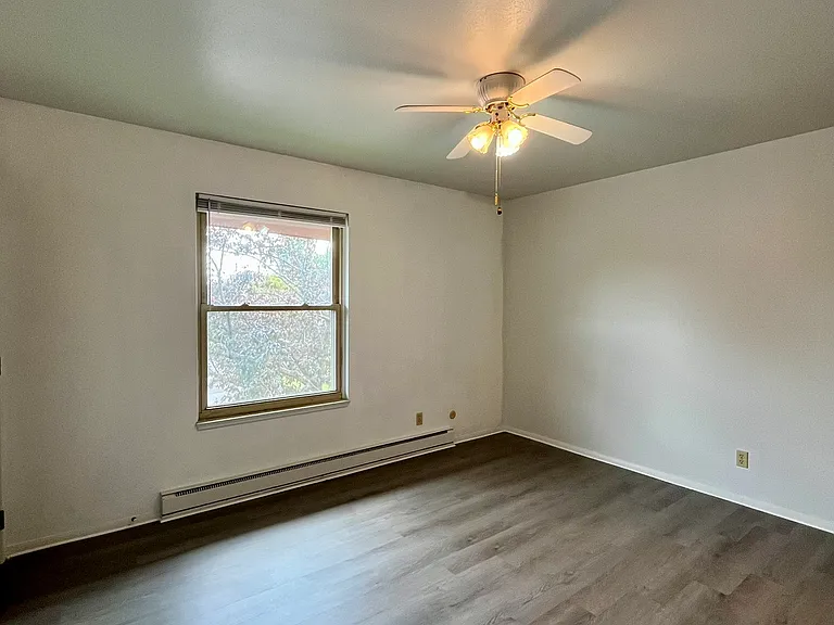741 N Macomb St #5 — Photo 7