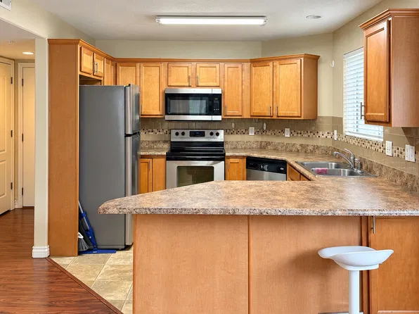 3842 S Clare Dr APT D1, West Valley, UT 84119