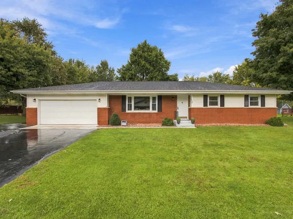 112 Fairlane Dr, Hebron, IN 46341