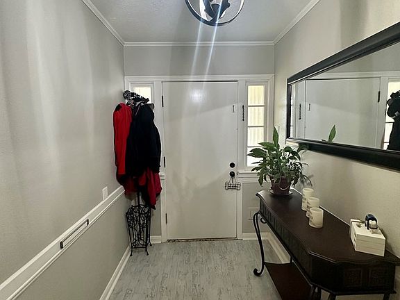 5th image of 1102 Woodland Dr