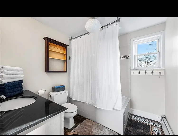 35 Van Winkle St #2 — Photo 4