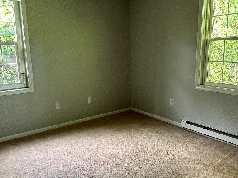 243 Twin Oaks Ter — Photo 36