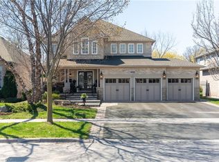 4266 Clubview Dr, Burlington, ON L7M 4X2