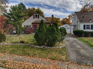 952 N Nelson Rd, Columbus, OH 43219