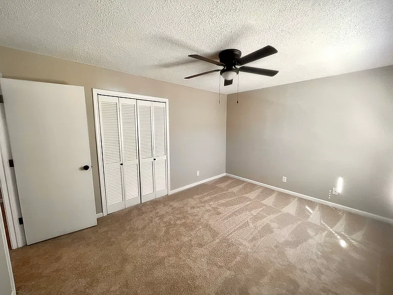 Furman Place Townhomes — Photo 15