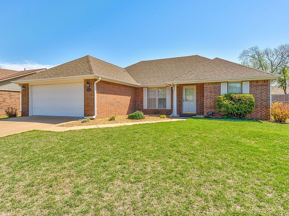 1st image of 1224 Willow Creek Dr