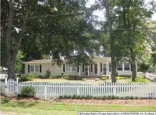 16502 Oakridge Dr, Prairieville, LA 70769