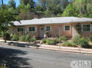 21471 Providencia St, Woodland Hills, CA 91364