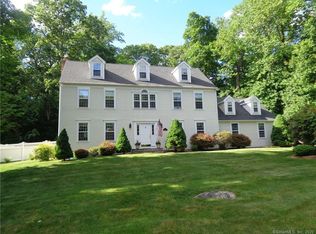 36 Michele Ln, Madison, CT 06443