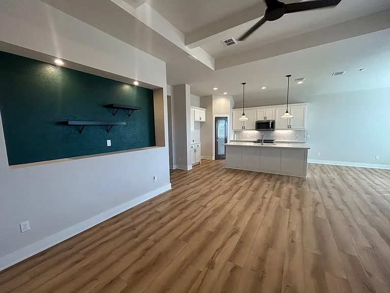 1713 Fabian Dr — Photo 19