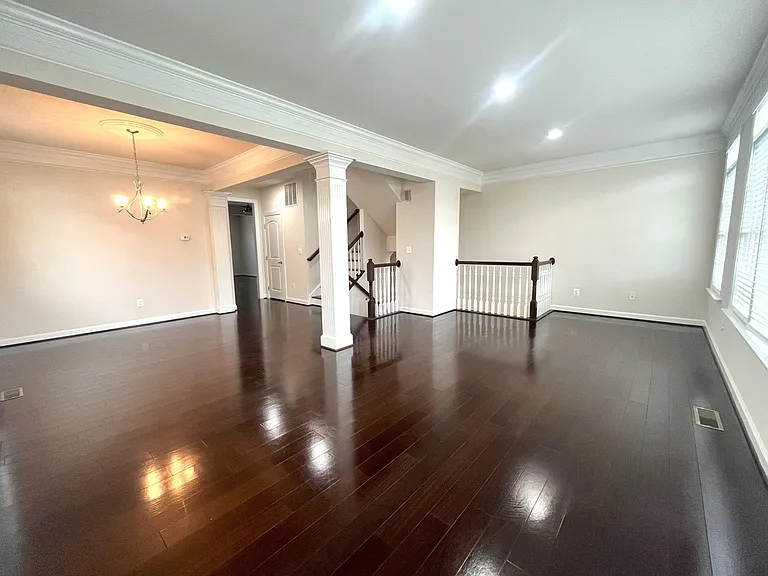 21274 Park Grove Ter — Photo 9