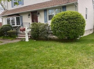 55 Rosengren Ave, Totowa, NJ 07512