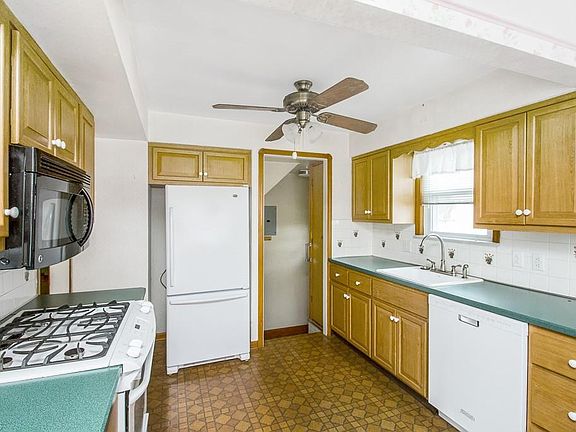 4th image of 12014 Milan Ave