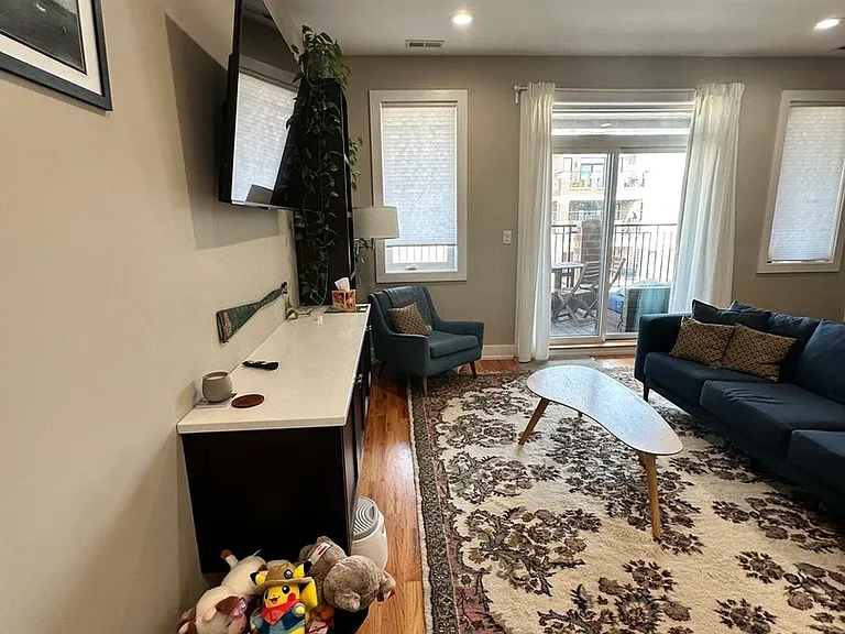 2836 N Kedzie Ave #2F — Photo 4