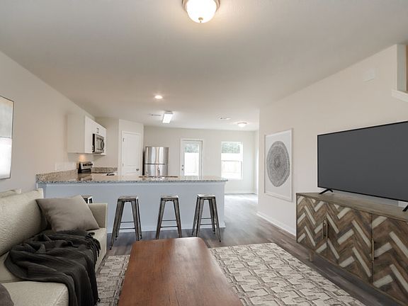 3rd image of 15754 Del Norte Dr