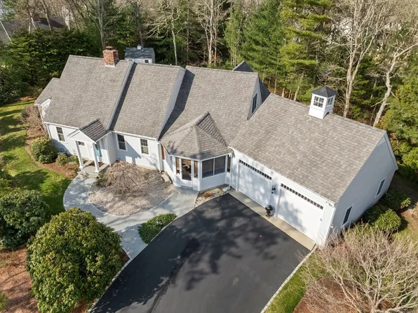 35 Waterfield Rd, Barnstable, MA 02630