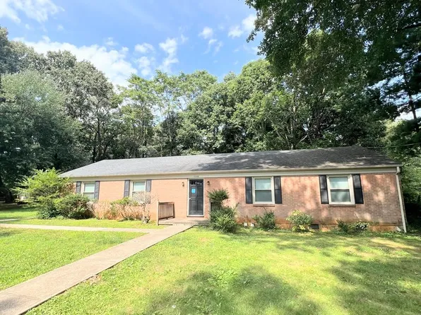 Oakmont Circle, 1039 Oakmont Cir #A, Lynchburg, VA 24502