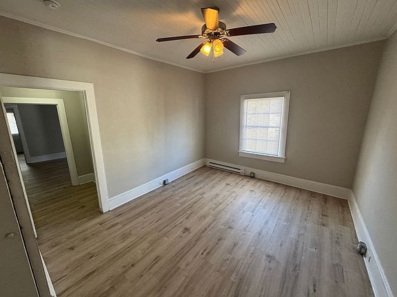 3rd image of 219 Willow St #221