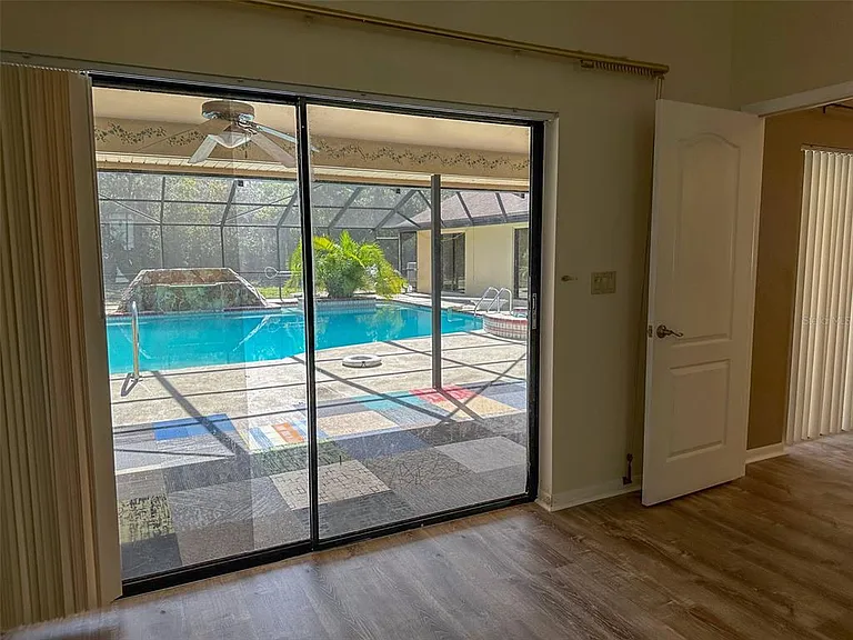 8732 Skymaster Dr — Photo 27