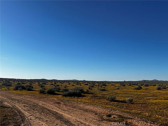 3rd image of 801 Adobe Mountain Rd