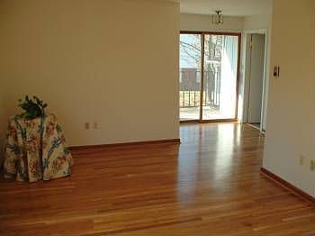 5th image of 5796 Meadowview Dr