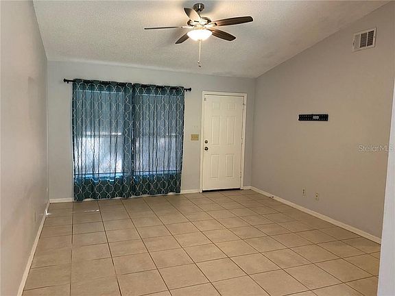 2nd image of 4849 Oakwood Dr
