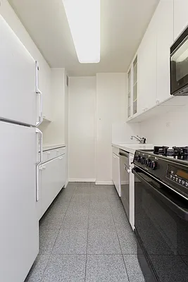 Rented by Compass | media 11