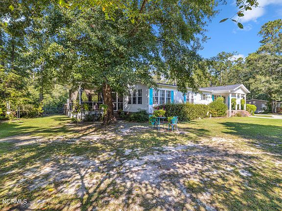 4th image of 417 Sherrow River Drive SW