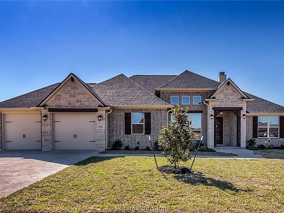 2nd image of 4250 Padova Cir