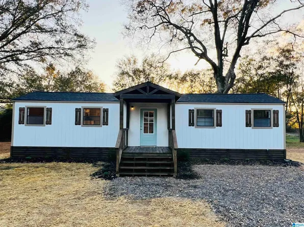 1723 Iron City Rd, Anniston, AL 36207