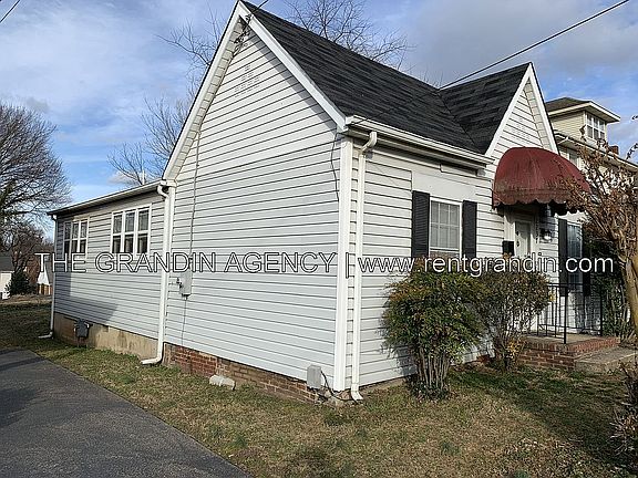 3rd image of 2237 Memorial Ave SW