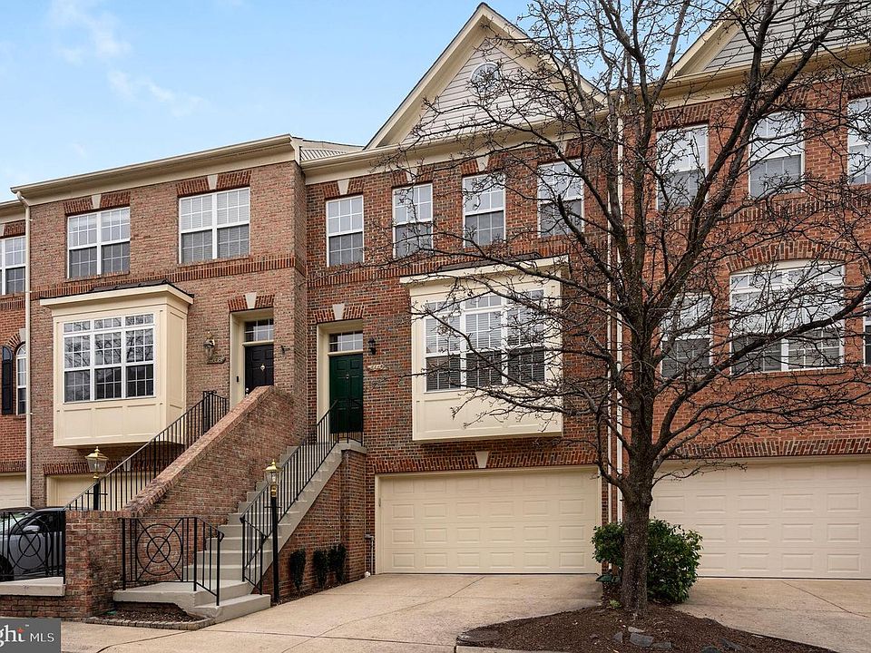 1st image of 4640 Lambert Dr