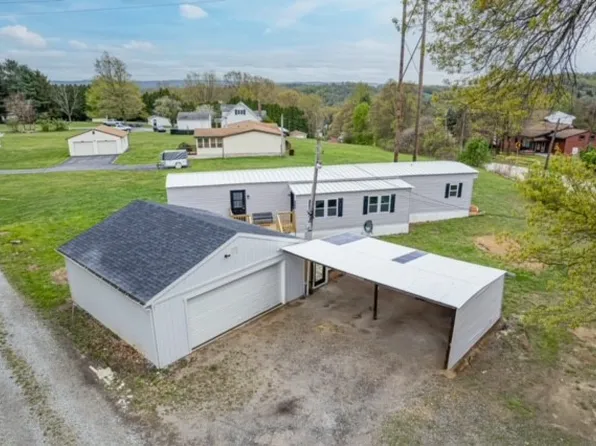 157 Pear Ln, Greensburg, PA 15601