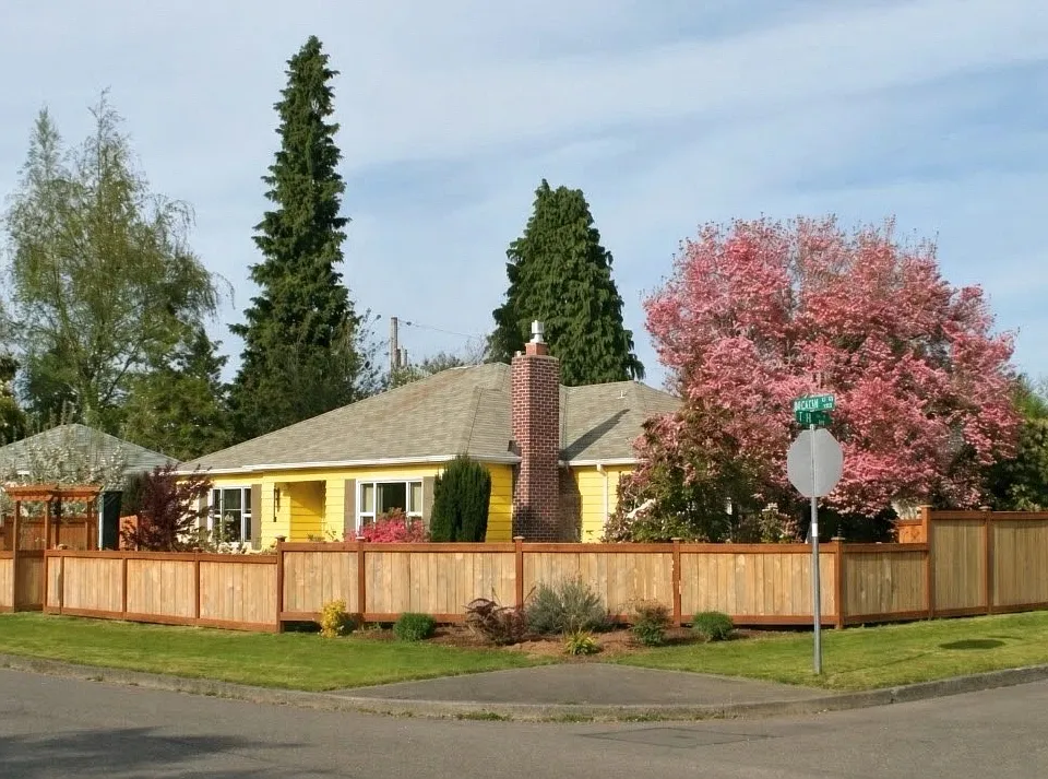 622 Decatur St SW