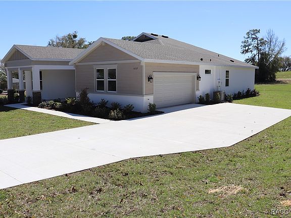 3rd image of 1032 E Allegrie Dr